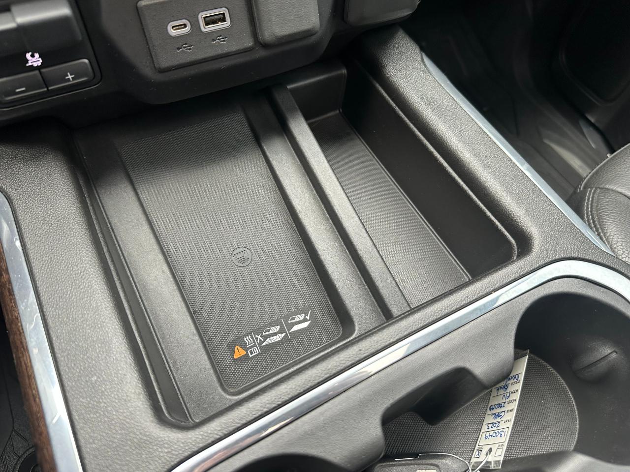 GMC Sierra 2500HD 4WD Crew Cab 159" Denali 2023