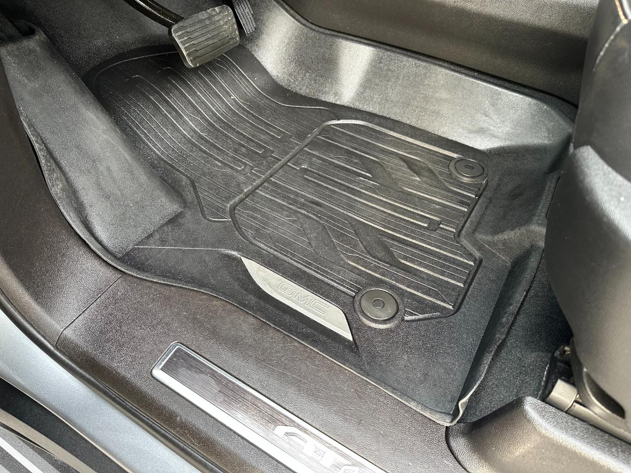 GMC Yukon 4WD 4dr AT4 2021