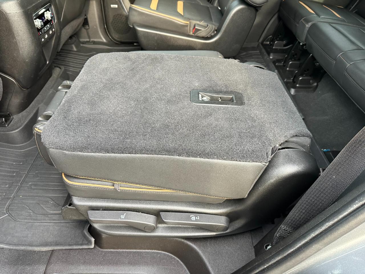 GMC Yukon 4WD 4dr AT4 2021