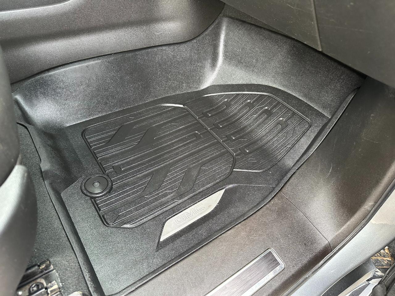 GMC Yukon 4WD 4dr AT4 2021