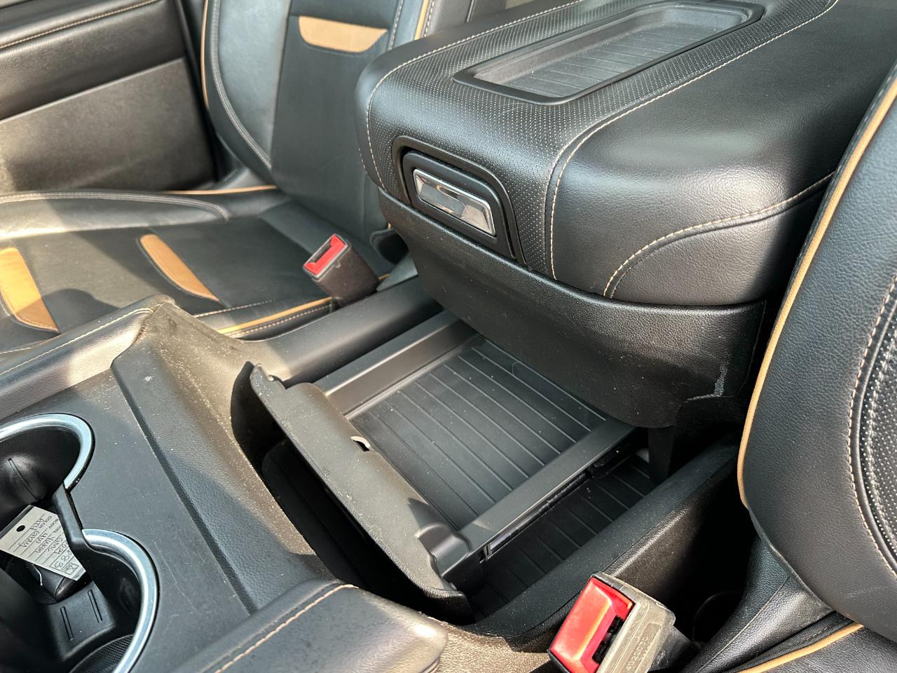 GMC Yukon 4WD 4dr AT4 2021