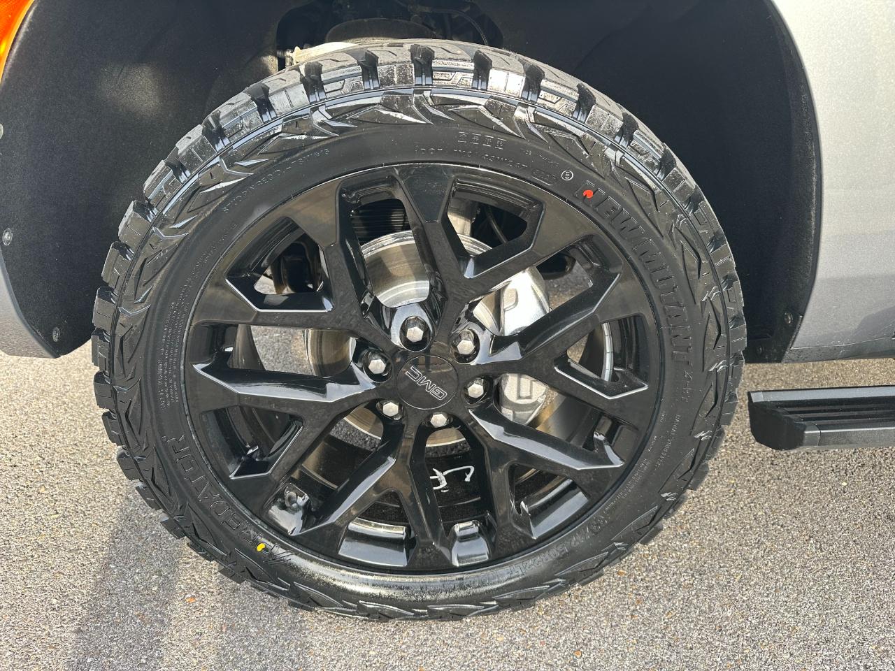 GMC Yukon 4WD 4dr AT4 2021