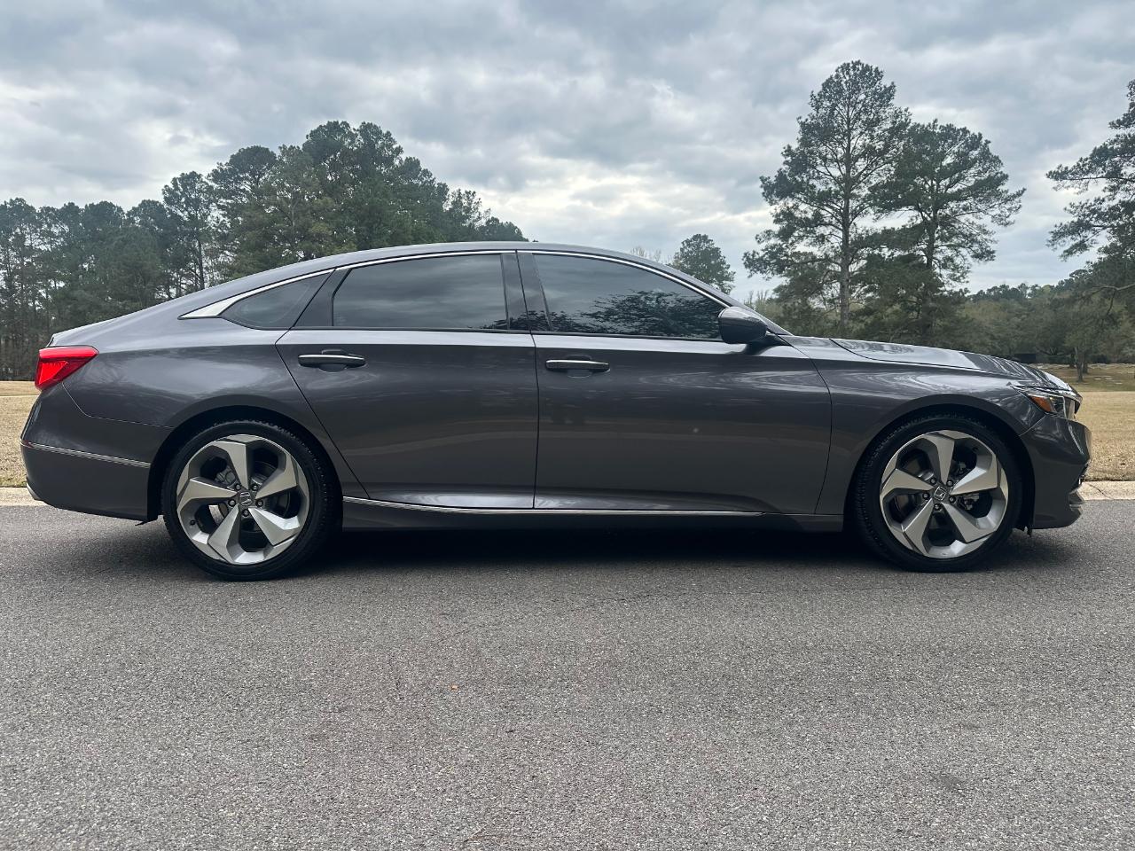 Honda Accord Sedan Touring 2.0T Auto 2018