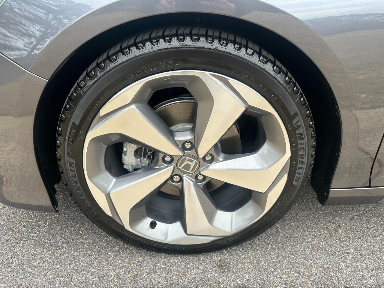 Honda Accord Sedan Touring 2.0T Auto 2018