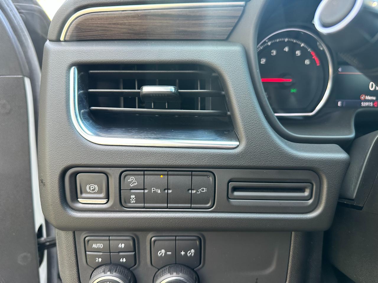 Chevrolet Tahoe 4WD 4dr Z71 2021