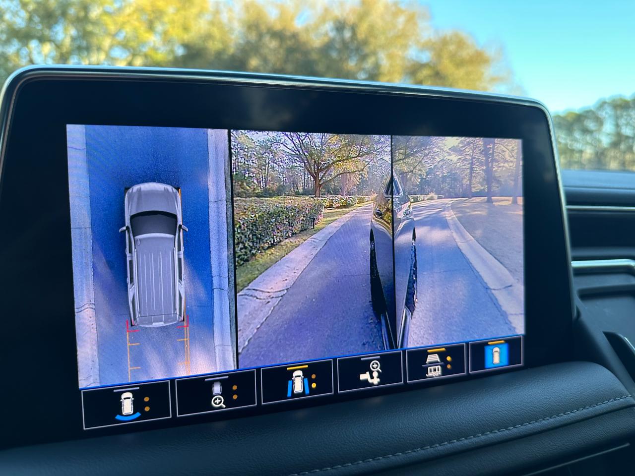 Chevrolet Tahoe 4WD 4dr LT 2021