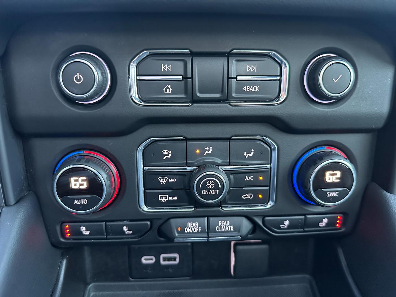 Chevrolet Tahoe 4WD 4dr LT 2021