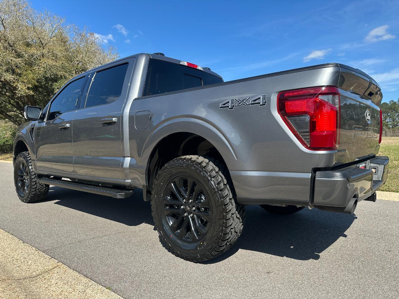 Ford F-150 XLT 4WD SuperCrew 5.5' Box 2024