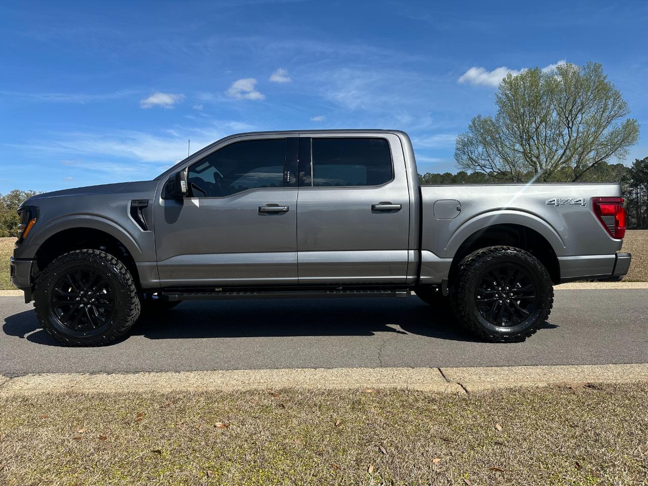 Ford F-150 XLT 4WD SuperCrew 5.5' Box 2024