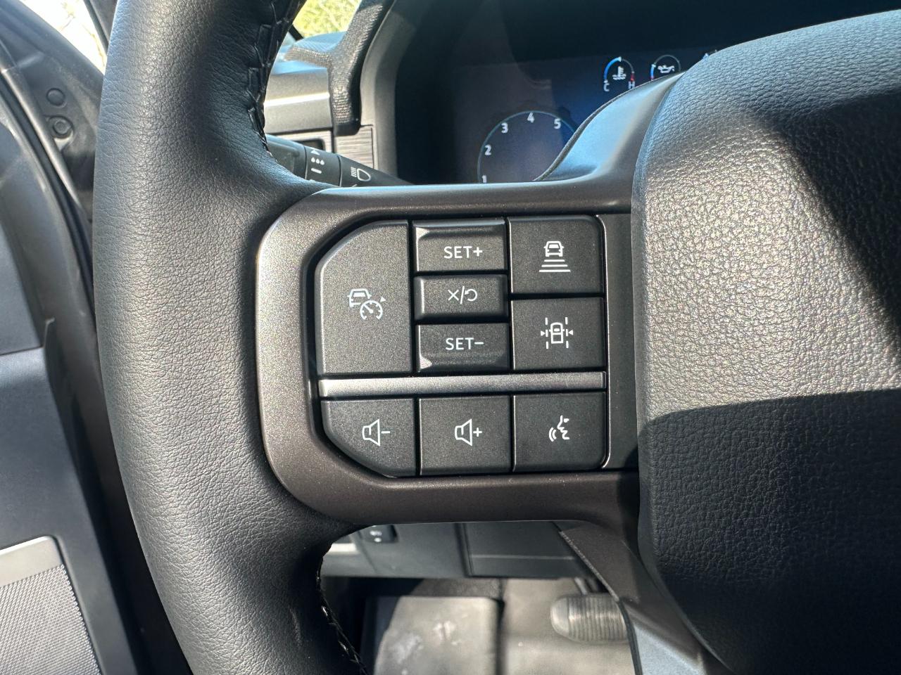 Ford F-150 XLT 4WD SuperCrew 5.5' Box 2024