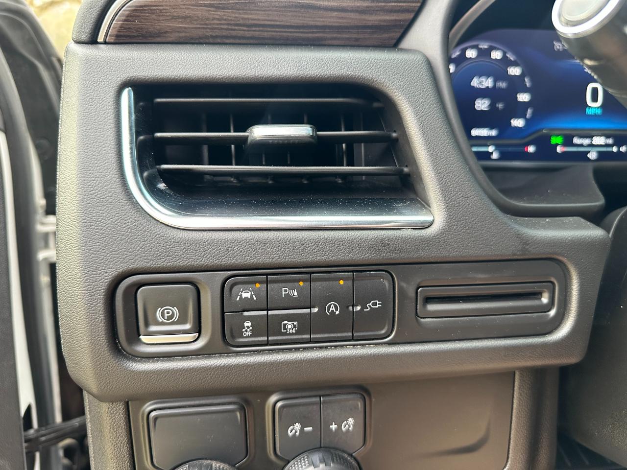 Chevrolet Tahoe 2WD 4dr LT 2022