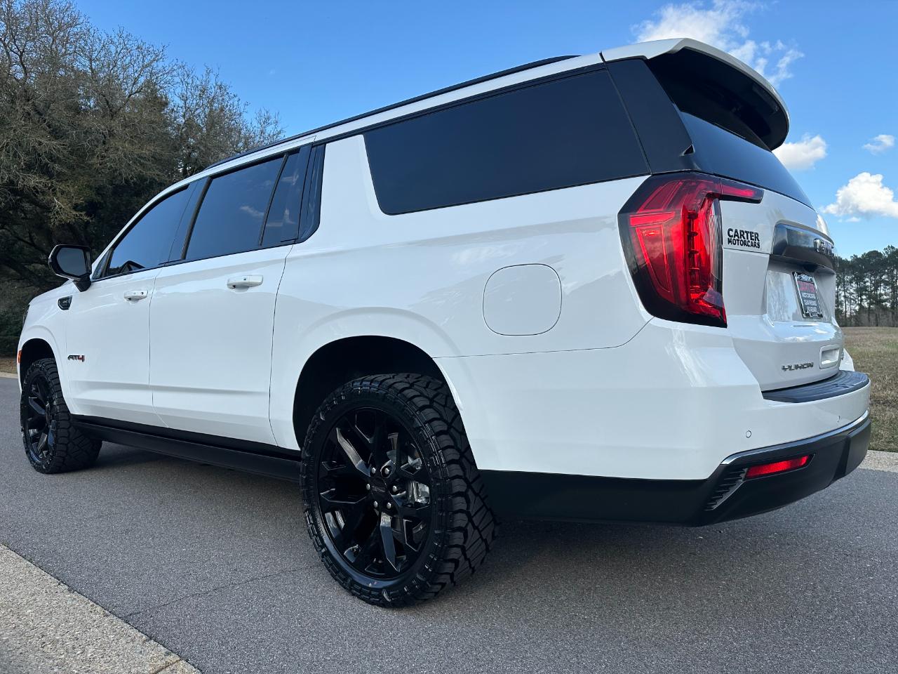 GMC Yukon XL 4WD 4dr AT4 2023