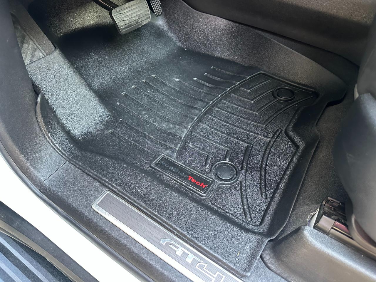 GMC Yukon XL 4WD 4dr AT4 2023