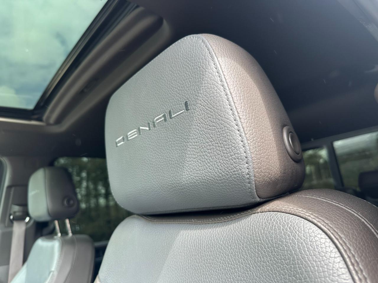 GMC Sierra 2500HD 4WD Crew Cab 159" Denali 2023