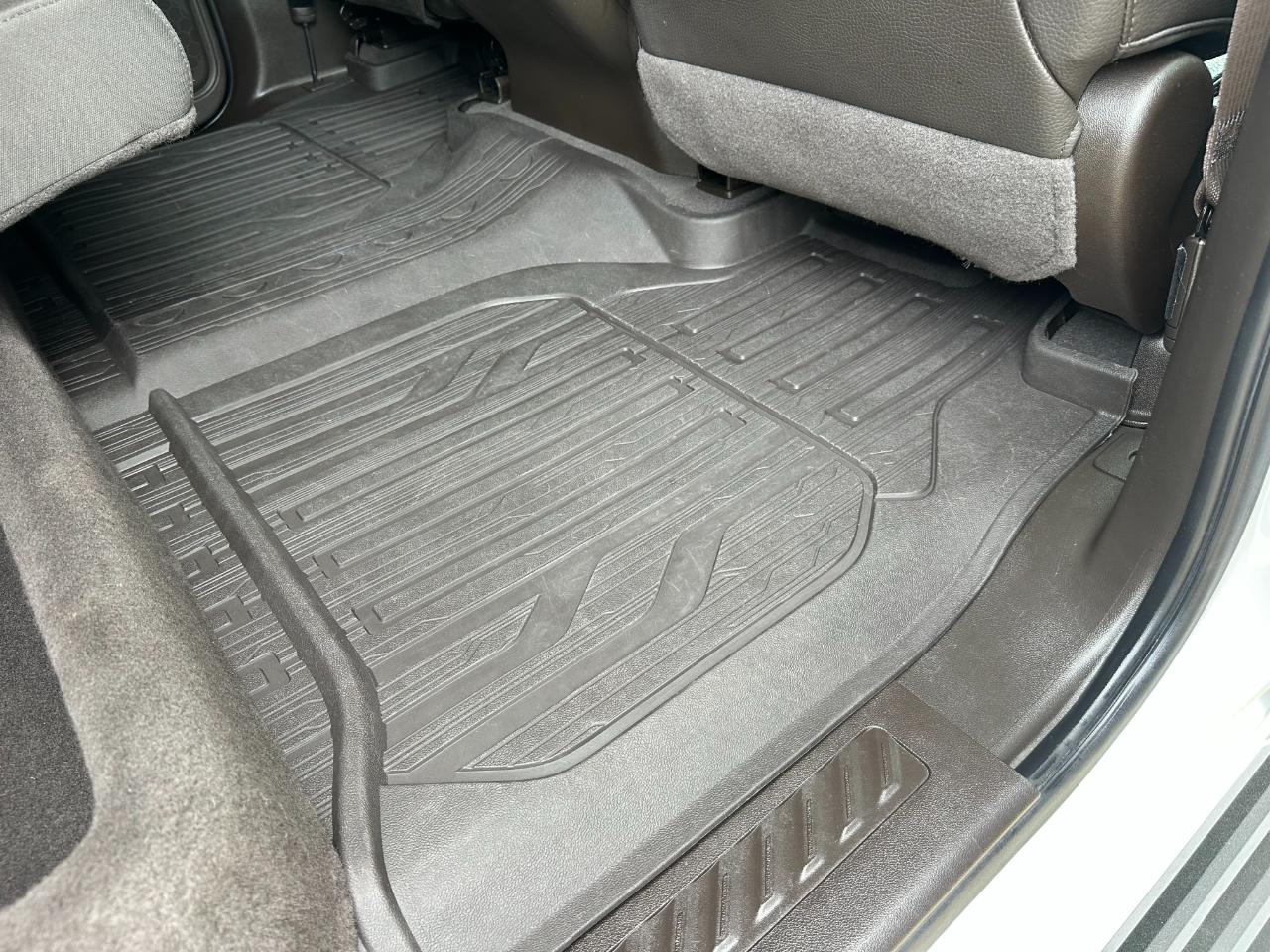 GMC Sierra 2500HD 4WD Crew Cab 159" Denali 2023