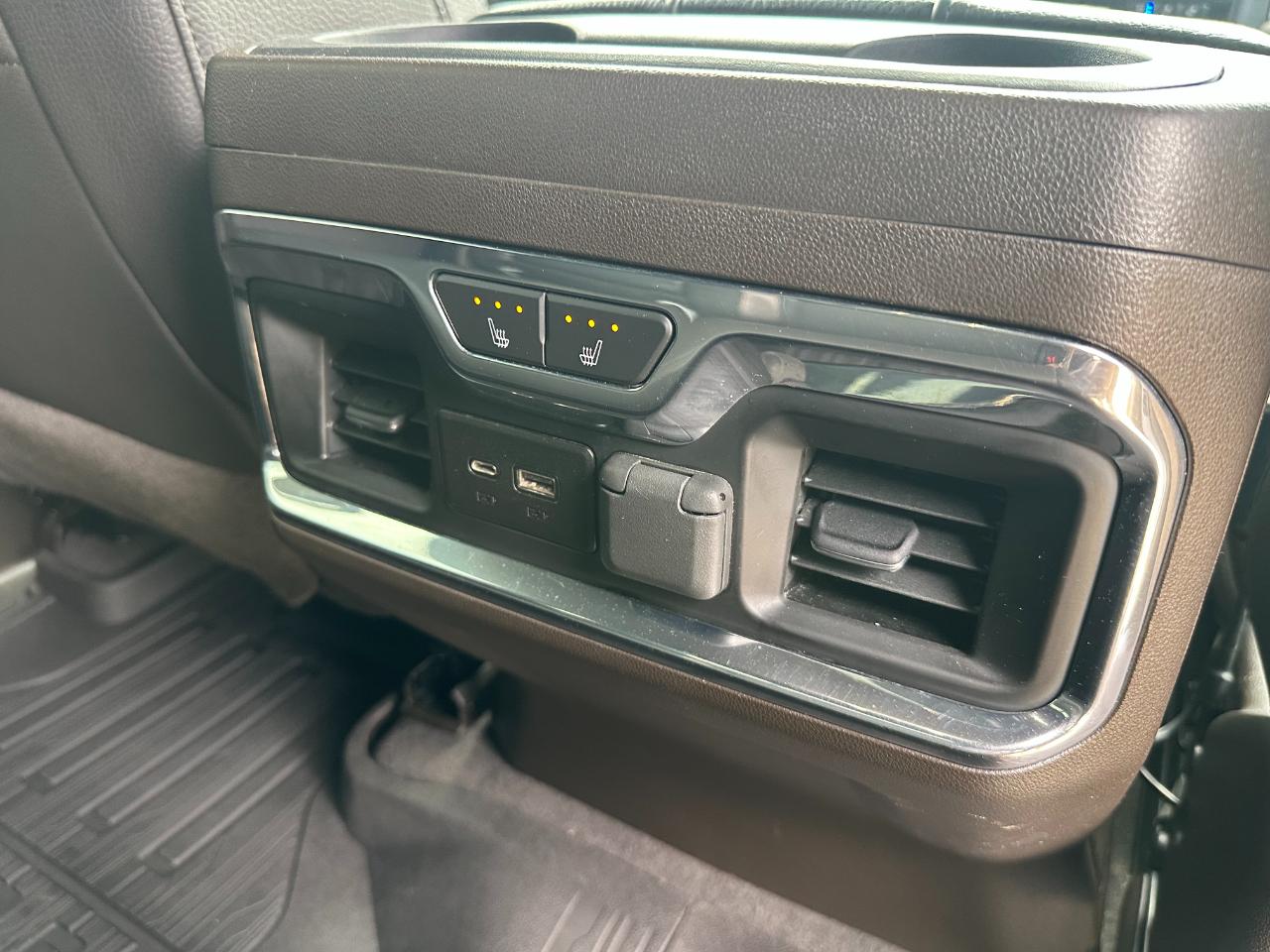 GMC Sierra 2500HD 4WD Crew Cab 159" Denali 2023