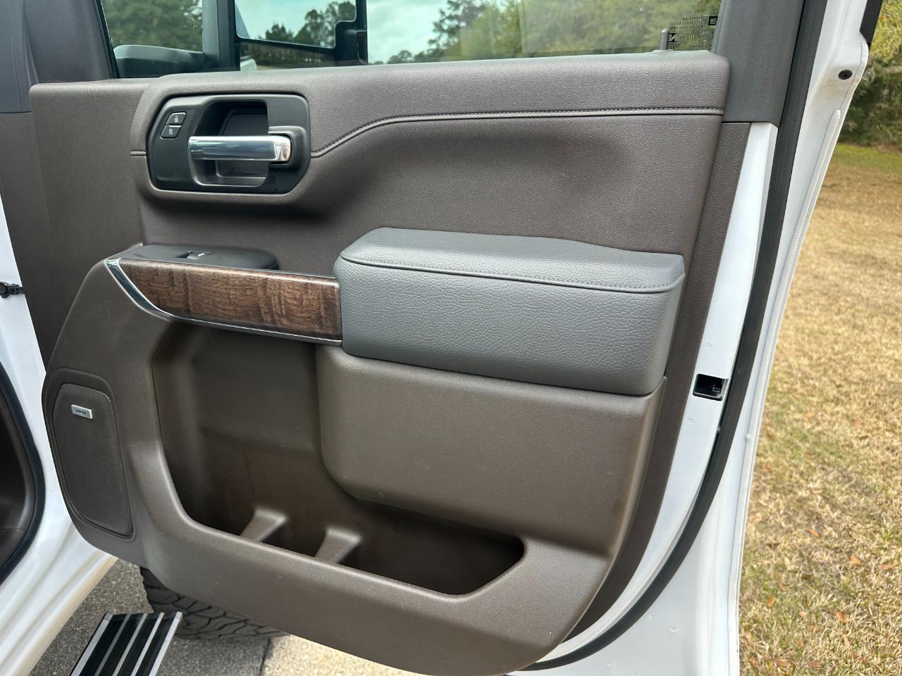 GMC Sierra 2500HD 4WD Crew Cab 159" Denali 2023