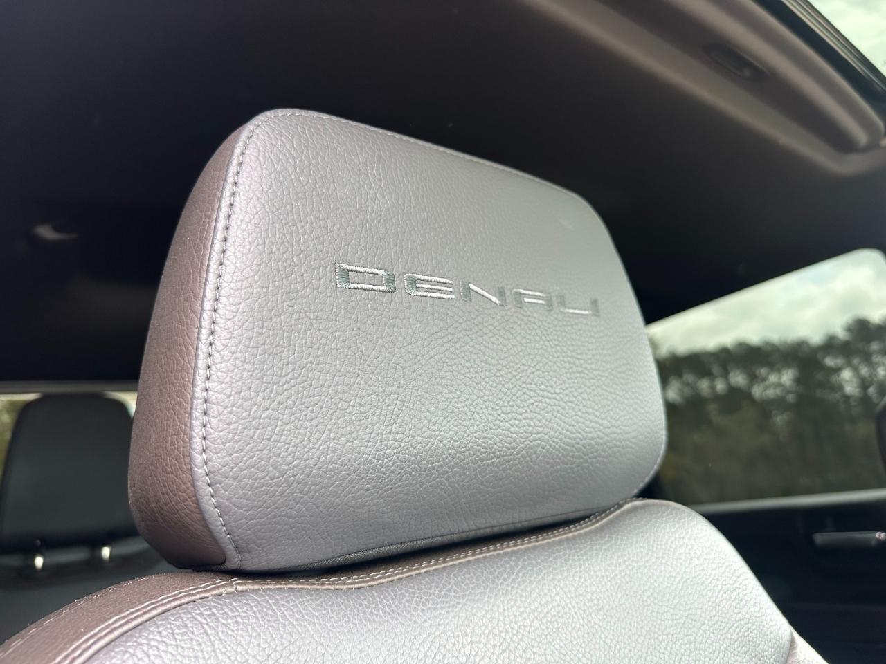 GMC Sierra 2500HD 4WD Crew Cab 159" Denali 2023