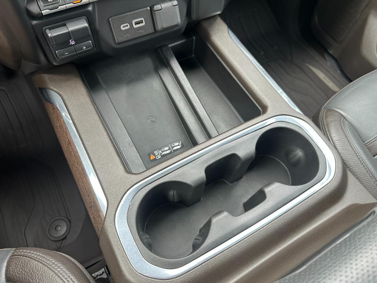 GMC Sierra 2500HD 4WD Crew Cab 159" Denali 2023