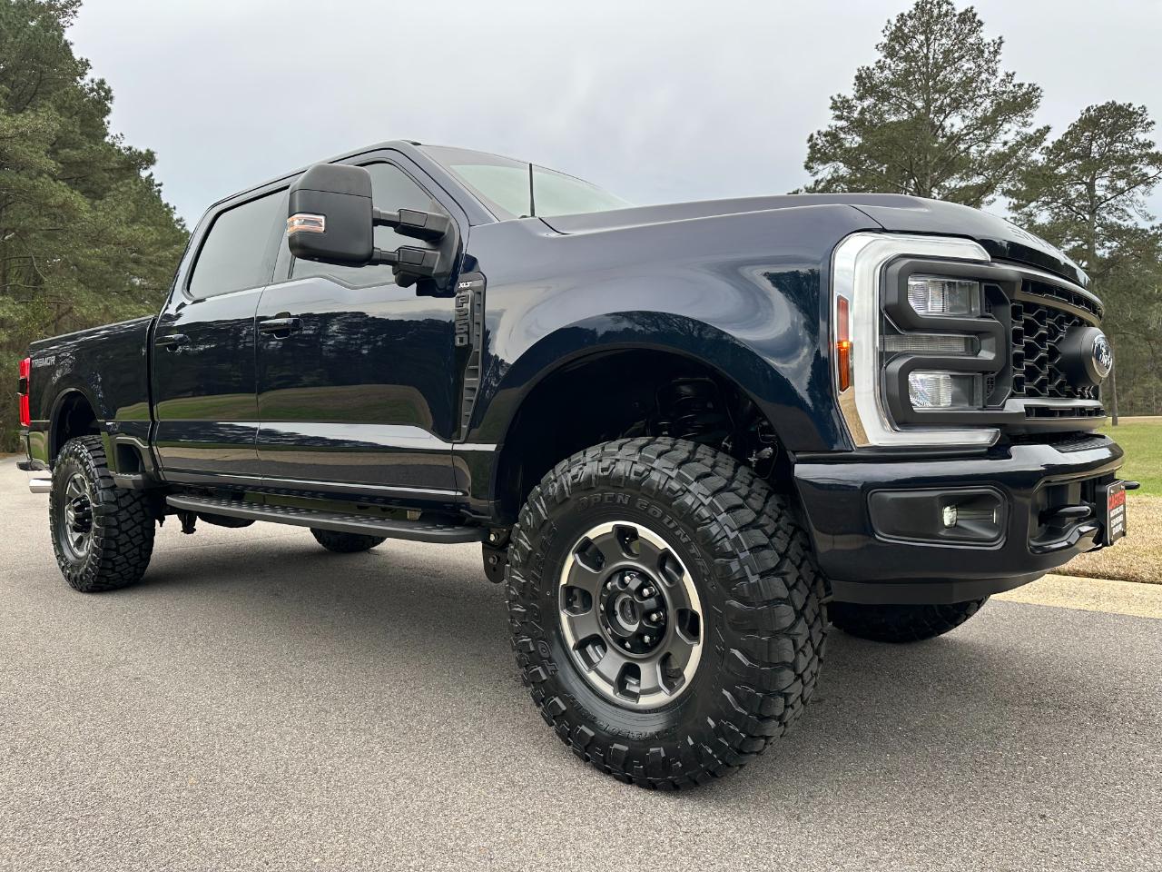 Ford Super Duty F-250 SRW XLT 4WD Crew Cab 6.75' Box 2024