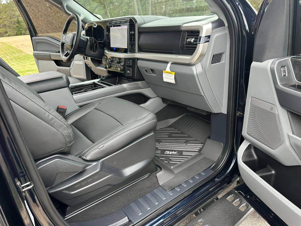 Ford Super Duty F-250 SRW XLT 4WD Crew Cab 6.75' Box 2024