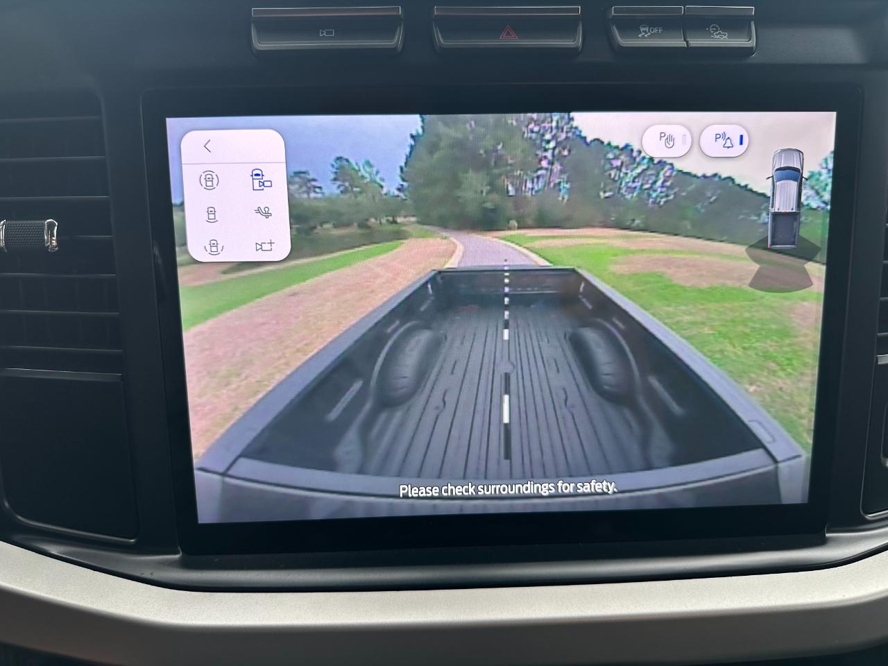 Ford Super Duty F-250 SRW XLT 4WD Crew Cab 6.75' Box 2024