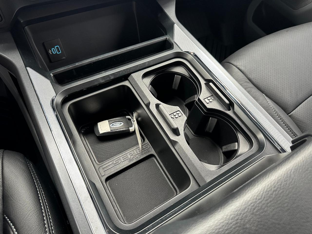 Ford Super Duty F-250 SRW XLT 4WD Crew Cab 6.75' Box 2024