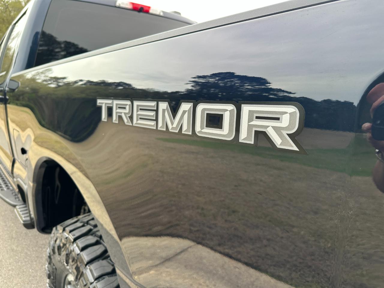 Ford Super Duty F-250 SRW XLT 4WD Crew Cab 6.75' Box 2024