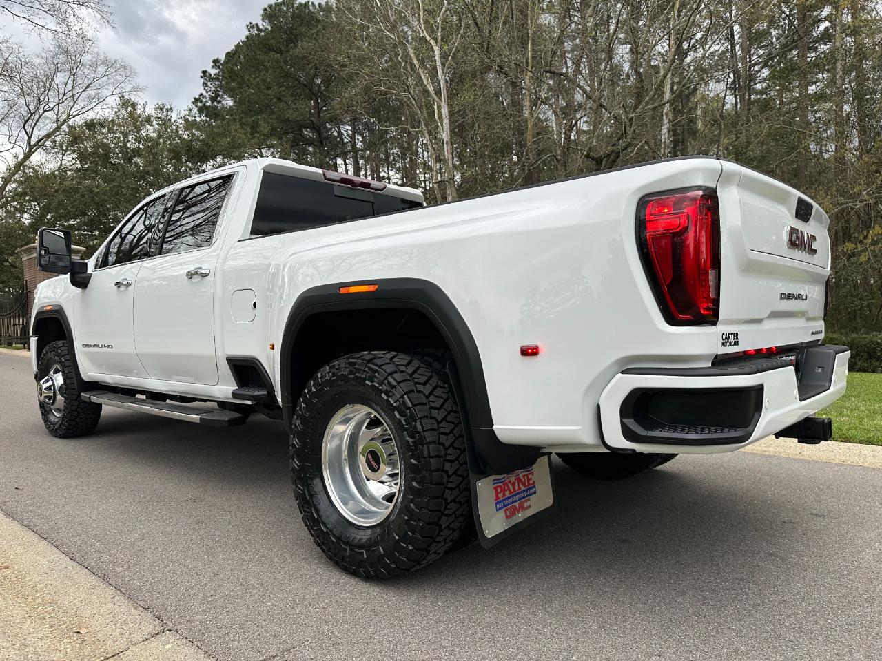 GMC Sierra 3500HD 4WD Crew Cab 172" Denali 2022