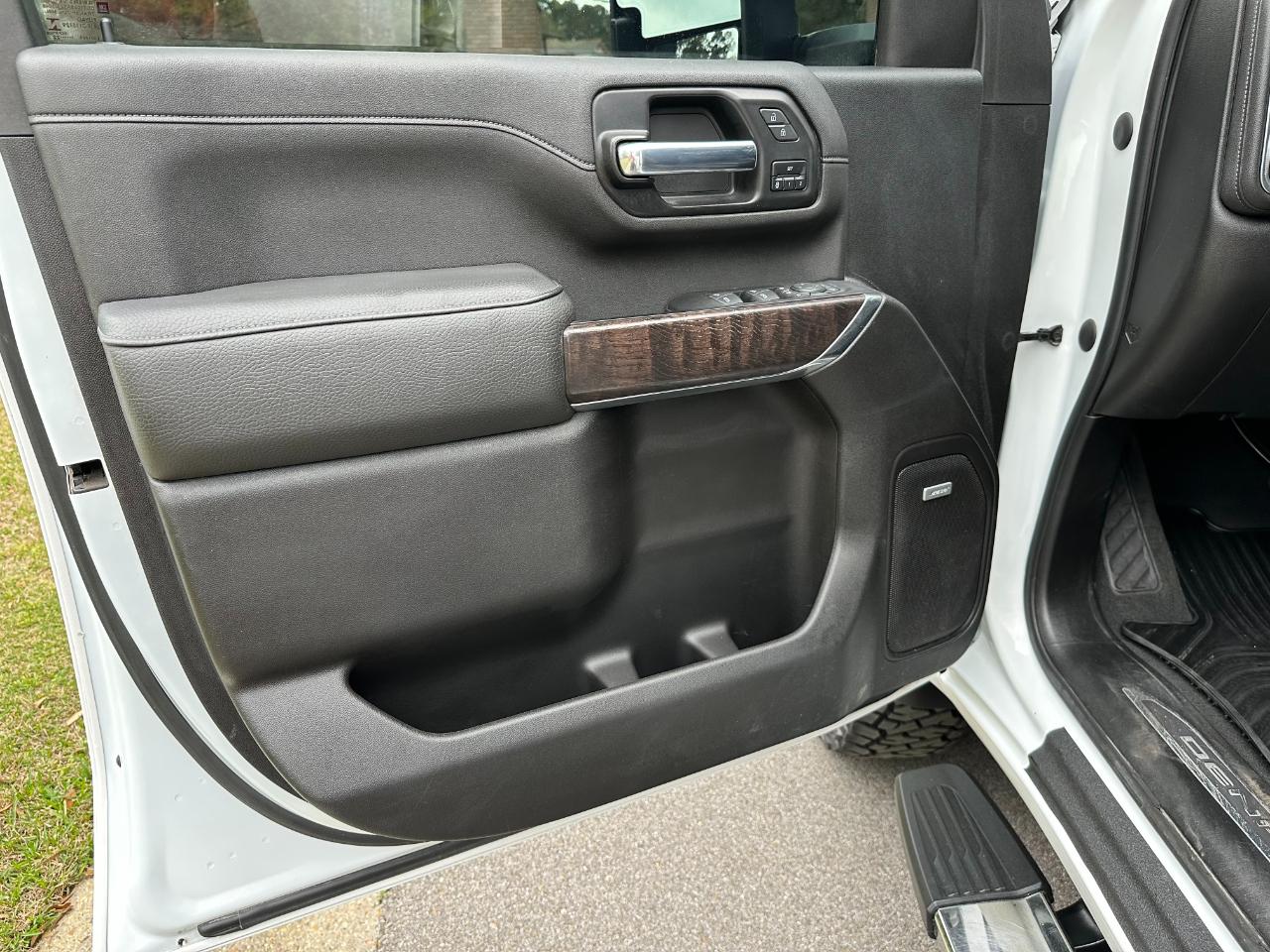 GMC Sierra 3500HD 4WD Crew Cab 172" Denali 2022