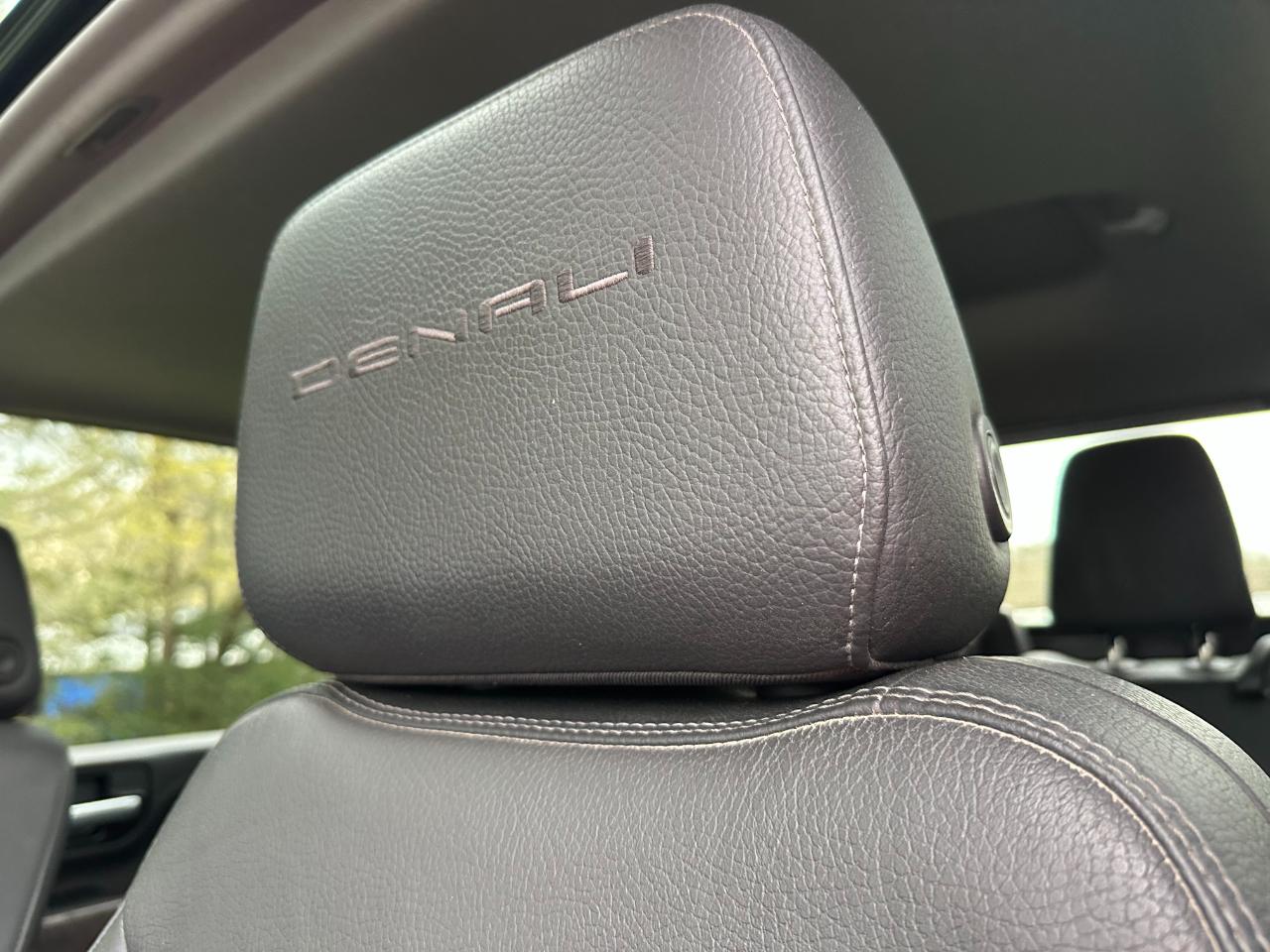 GMC Sierra 3500HD 4WD Crew Cab 172" Denali 2022