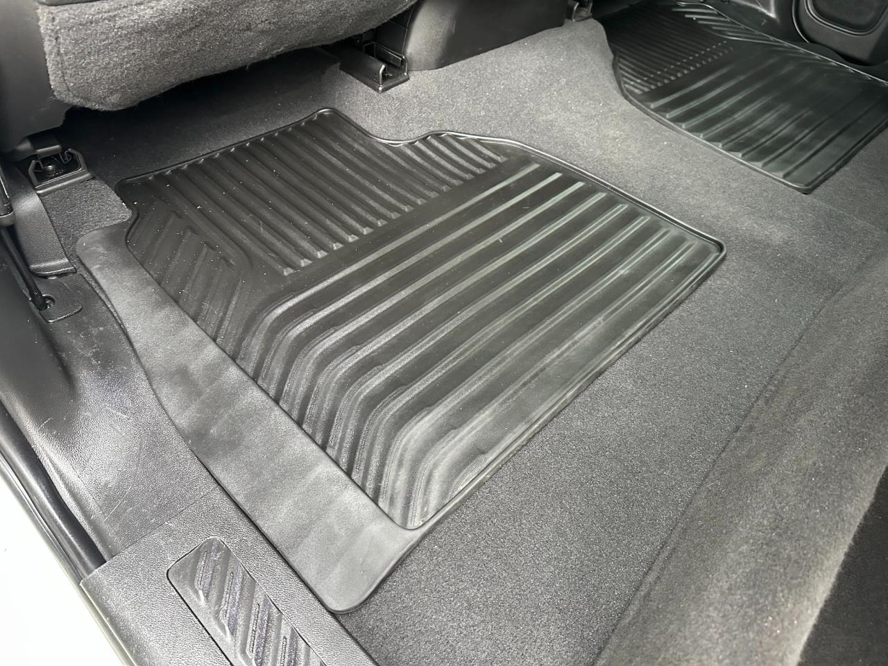 GMC Sierra 3500HD 4WD Crew Cab 172" Denali 2022