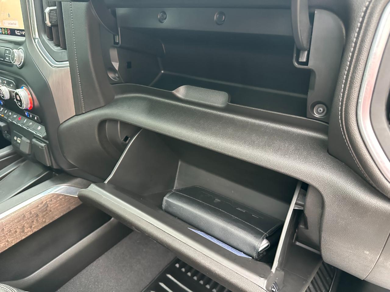 GMC Sierra 3500HD 4WD Crew Cab 172" Denali 2022