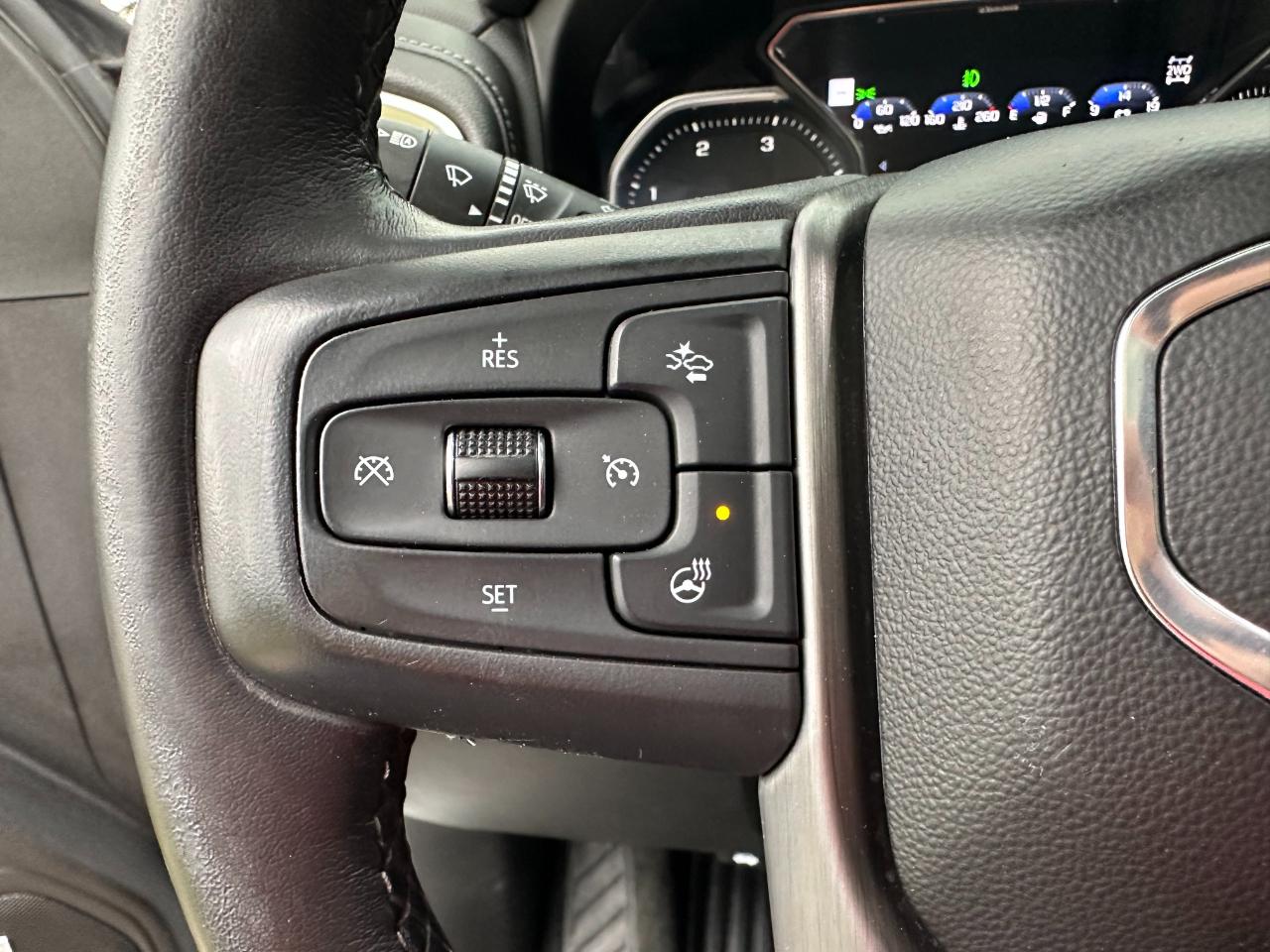 GMC Sierra 3500HD 4WD Crew Cab 172" Denali 2022