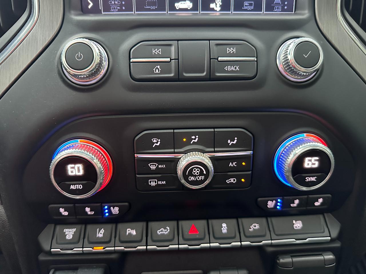 GMC Sierra 3500HD 4WD Crew Cab 172" Denali 2022