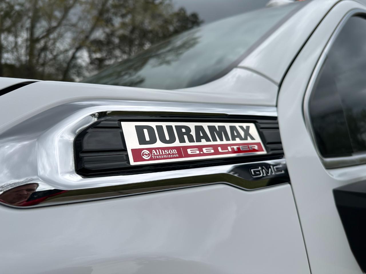 GMC Sierra 3500HD 4WD Crew Cab 172" Denali 2022