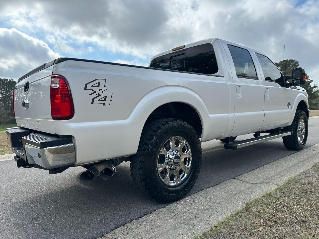 Ford Super Duty F-250 SRW 4WD Crew Cab 156" Lariat 2016