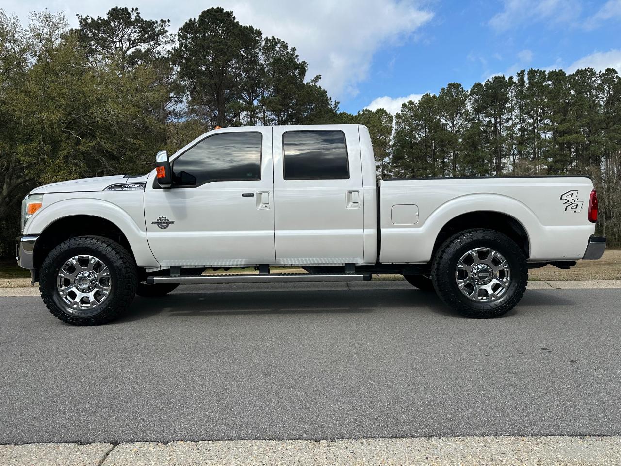 Ford Super Duty F-250 SRW 4WD Crew Cab 156" Lariat 2016