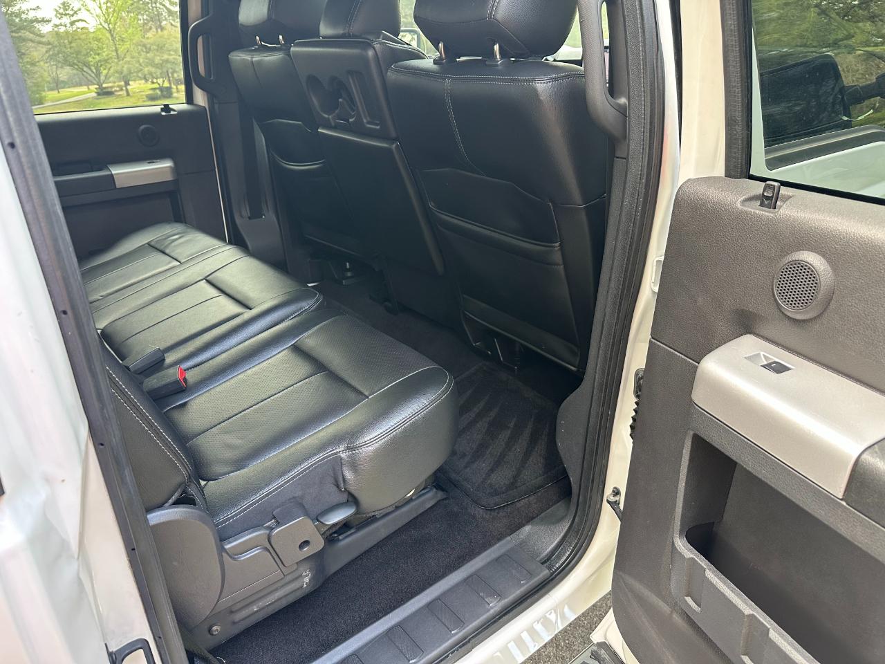 Ford Super Duty F-250 SRW 4WD Crew Cab 156" Lariat 2016