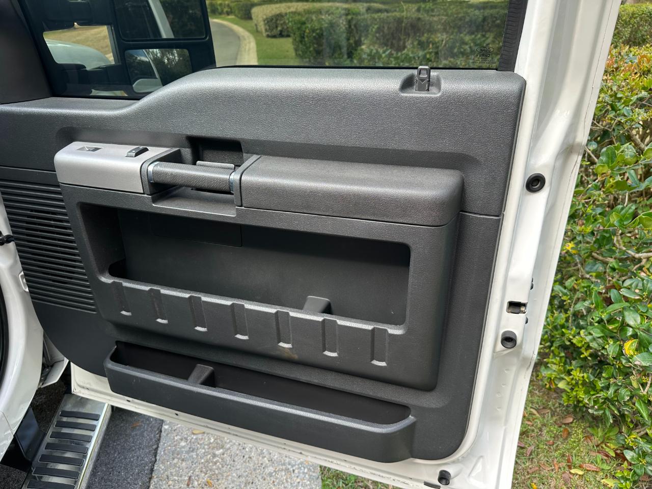 Ford Super Duty F-250 SRW 4WD Crew Cab 156" Lariat 2016