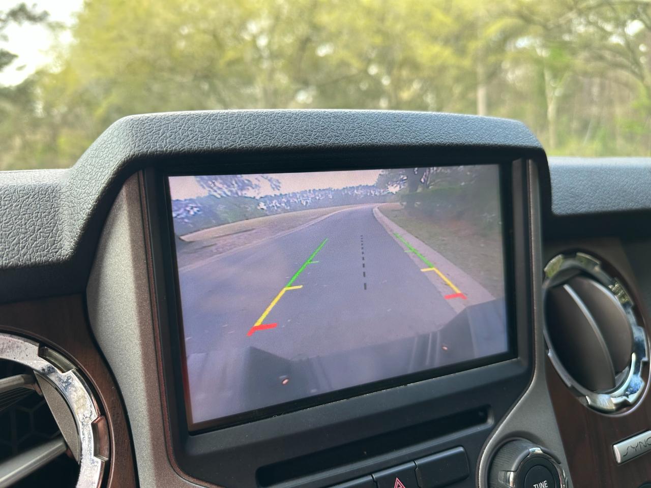 Ford Super Duty F-250 SRW 4WD Crew Cab 156" Lariat 2016