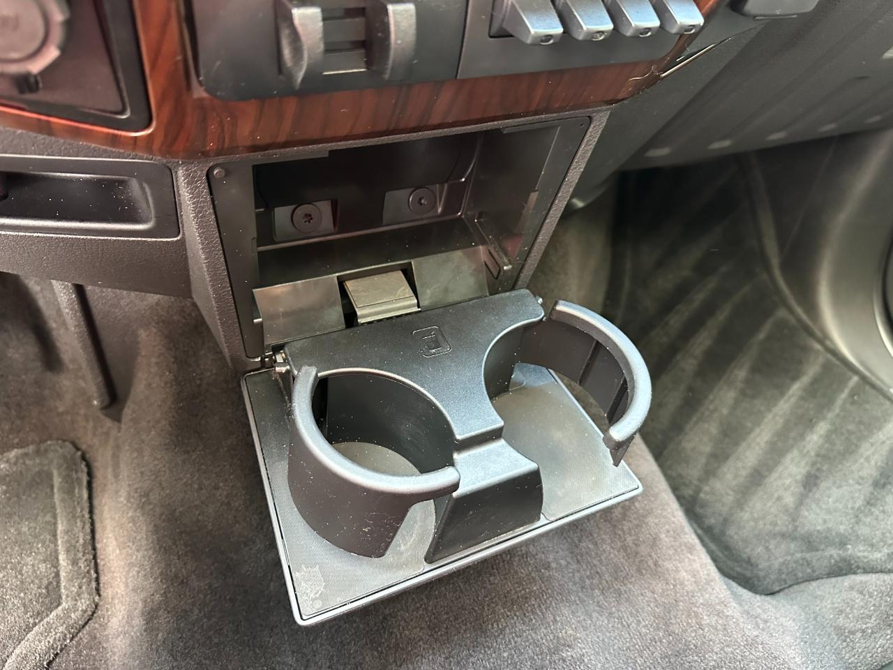 Ford Super Duty F-250 SRW 4WD Crew Cab 156" Lariat 2016