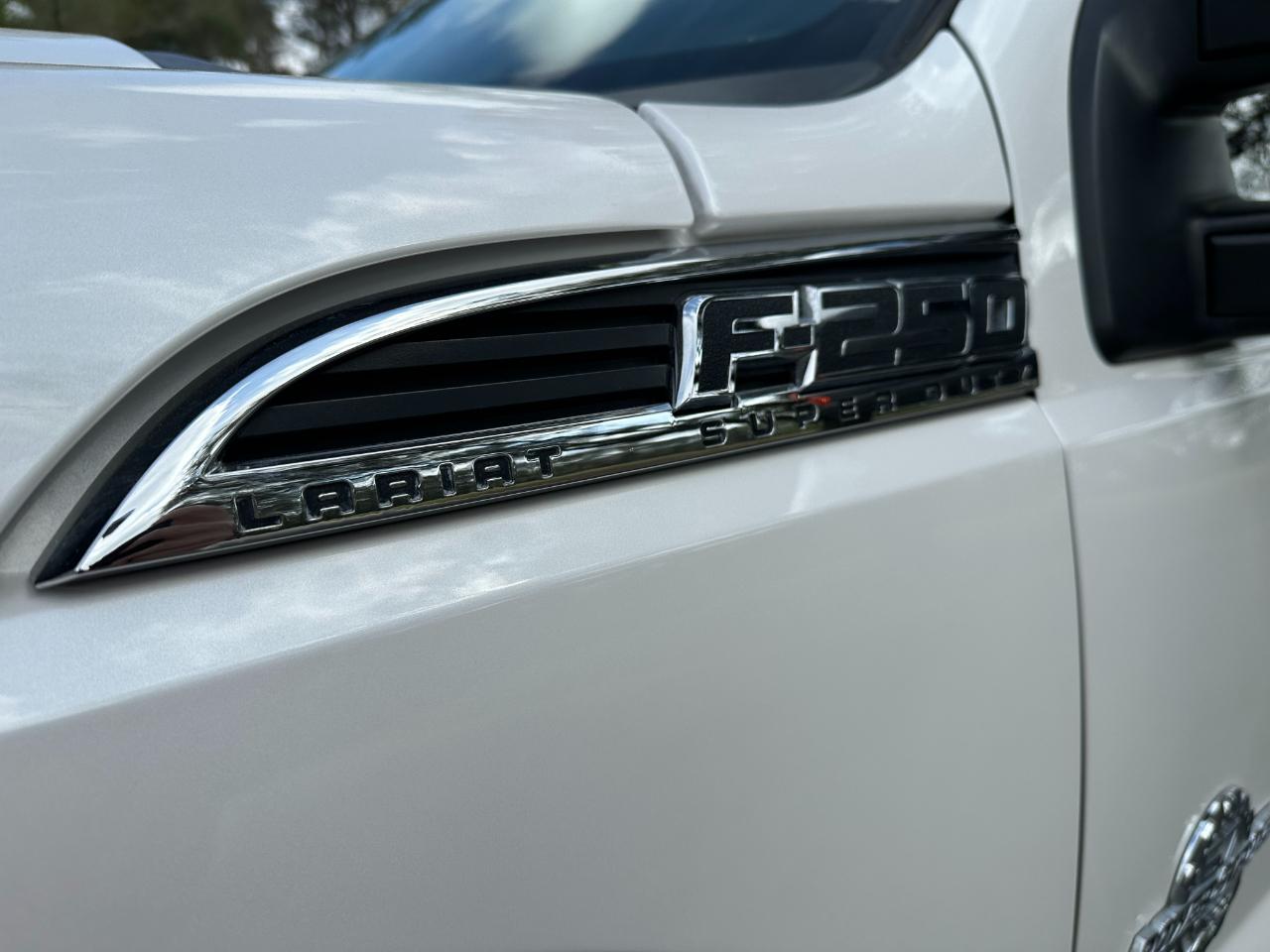 Ford Super Duty F-250 SRW 4WD Crew Cab 156" Lariat 2016