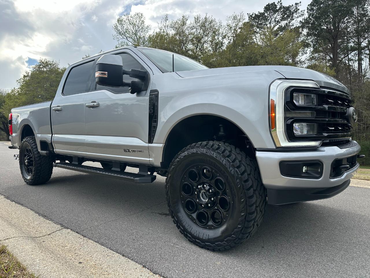 Ford Super Duty F-250 SRW XLT 4WD Crew Cab 6.75' Box 2023