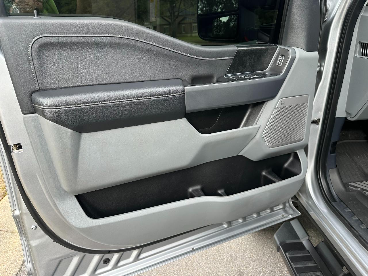 Ford Super Duty F-250 SRW XLT 4WD Crew Cab 6.75' Box 2023