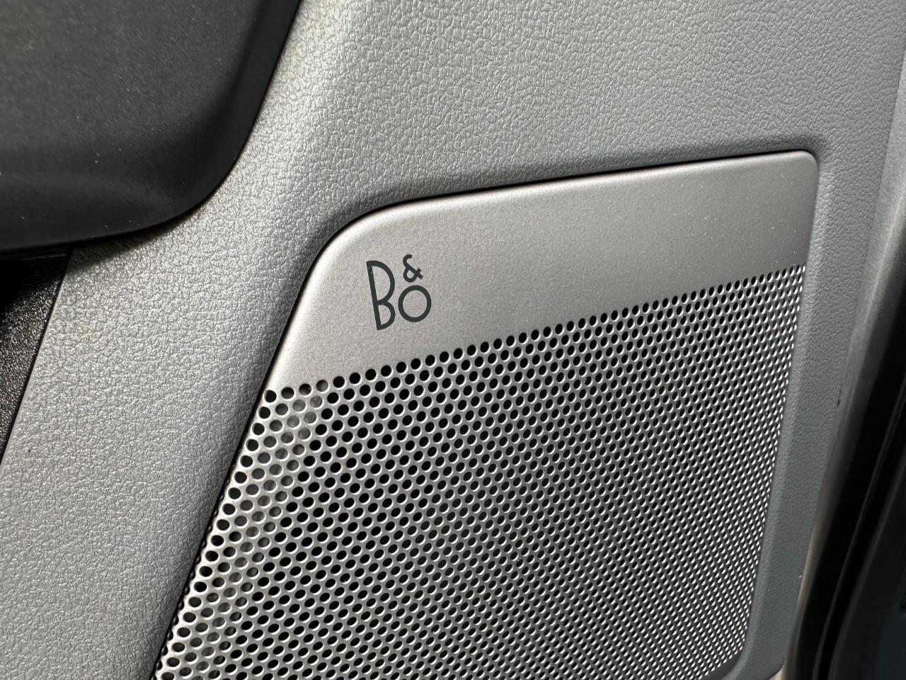 Ford Super Duty F-250 SRW XLT 4WD Crew Cab 6.75' Box 2023