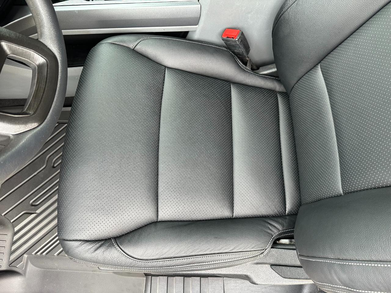 Ford Super Duty F-250 SRW XLT 4WD Crew Cab 6.75' Box 2023