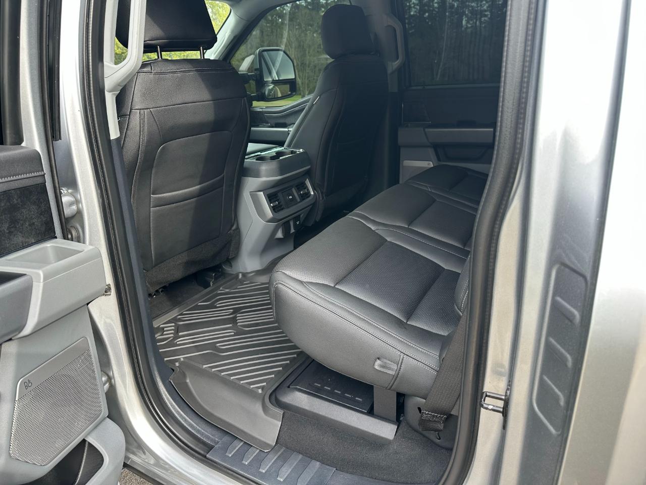 Ford Super Duty F-250 SRW XLT 4WD Crew Cab 6.75' Box 2023