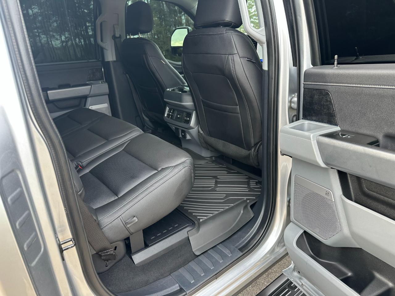 Ford Super Duty F-250 SRW XLT 4WD Crew Cab 6.75' Box 2023