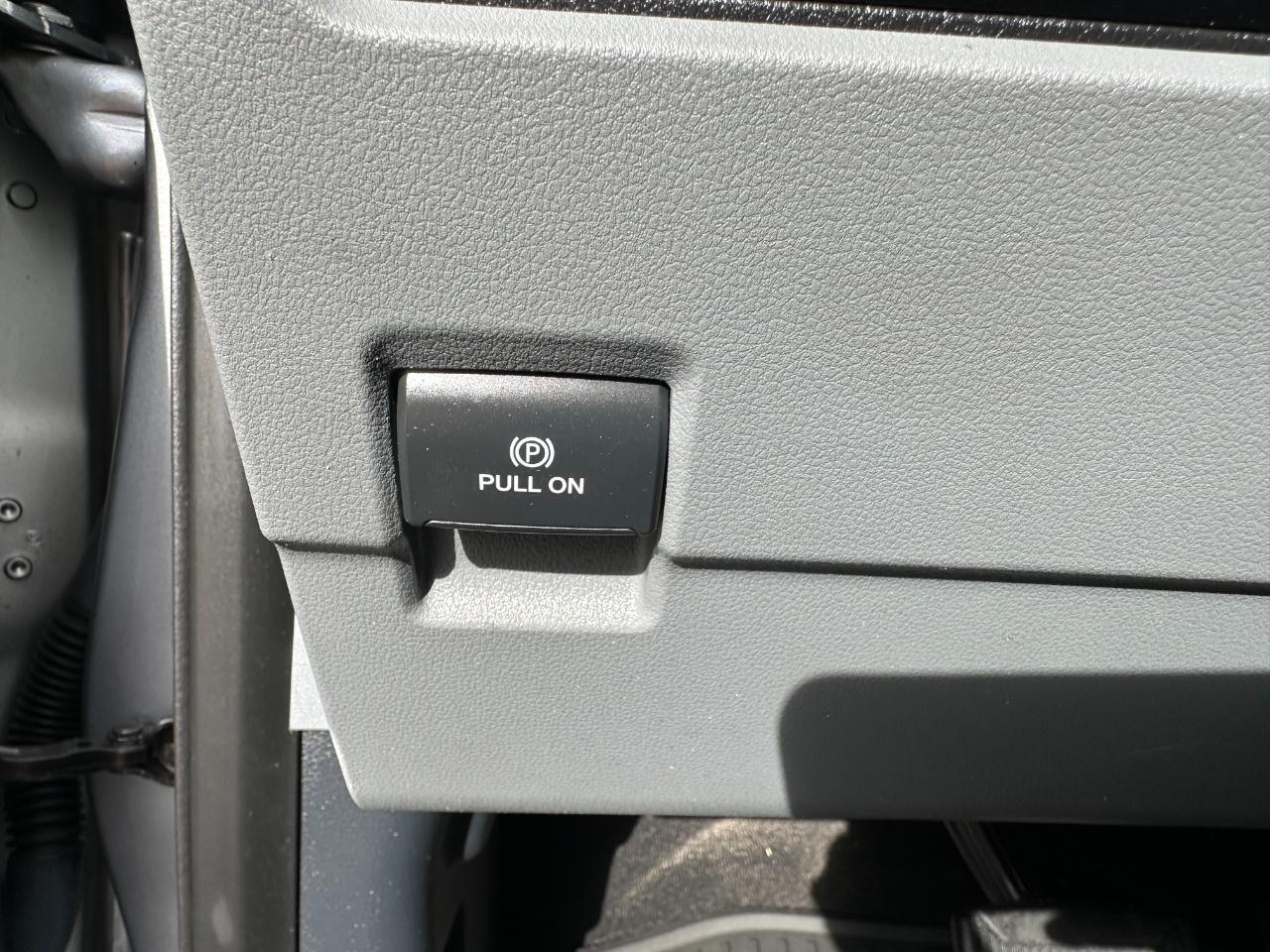 Ford Super Duty F-250 SRW XLT 4WD Crew Cab 6.75' Box 2023